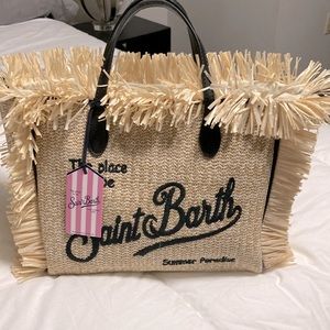 Woven straw tote